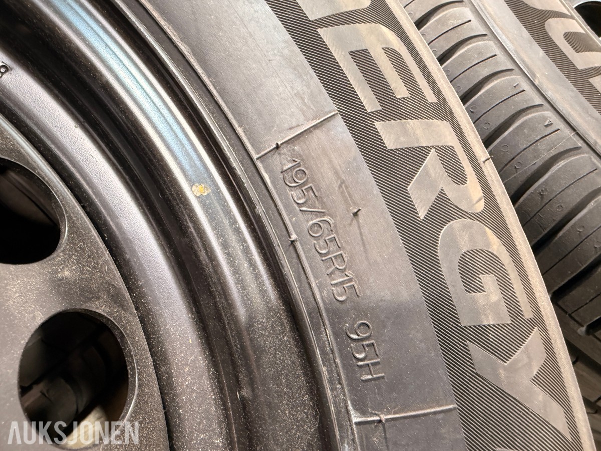 Felger med Hankook dekk, 195/65 R15