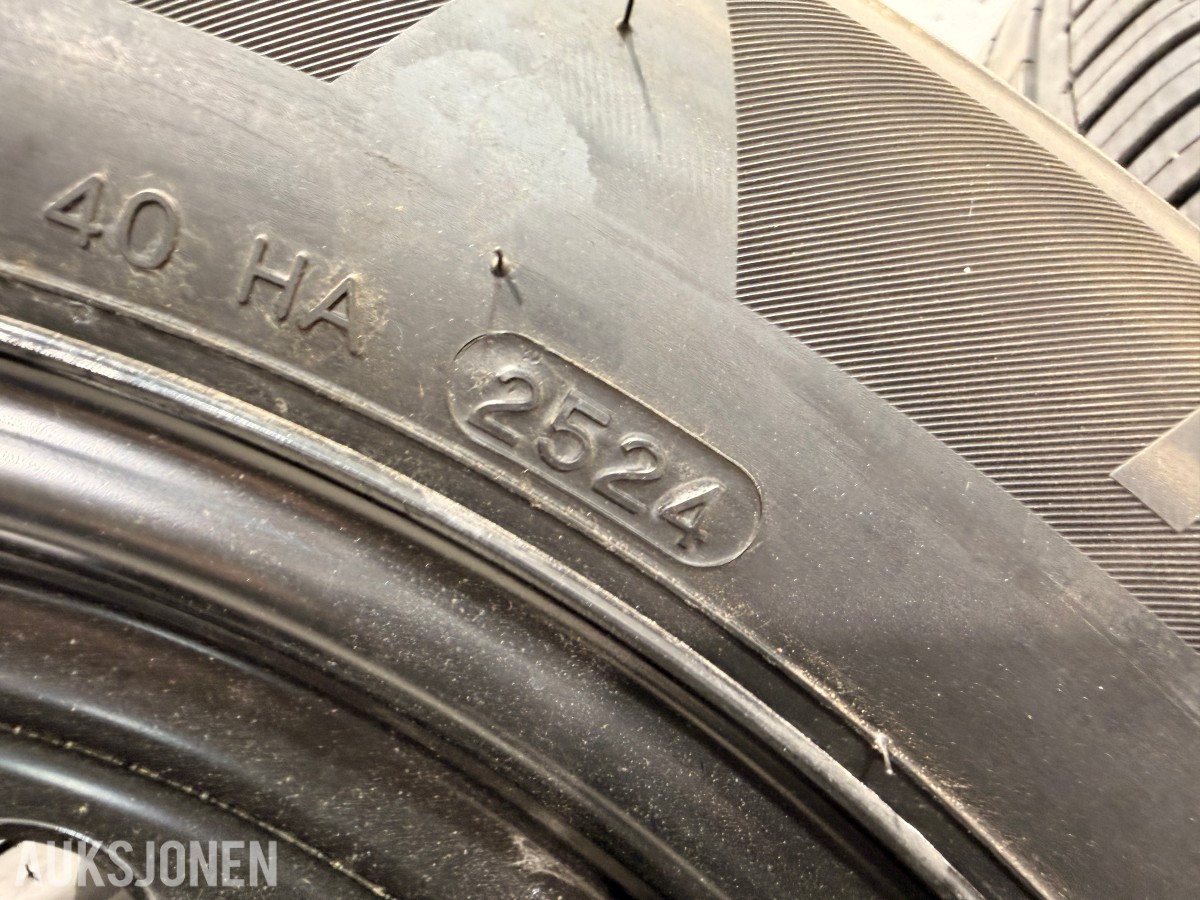 Felger med Hankook dekk, 195/65 R15