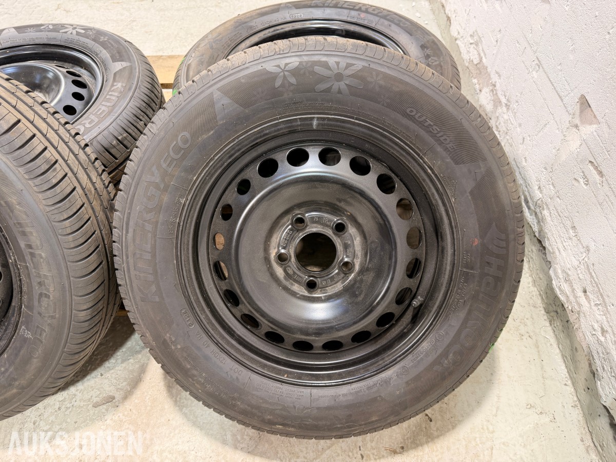 Felger med Hankook dekk, 195/65 R15