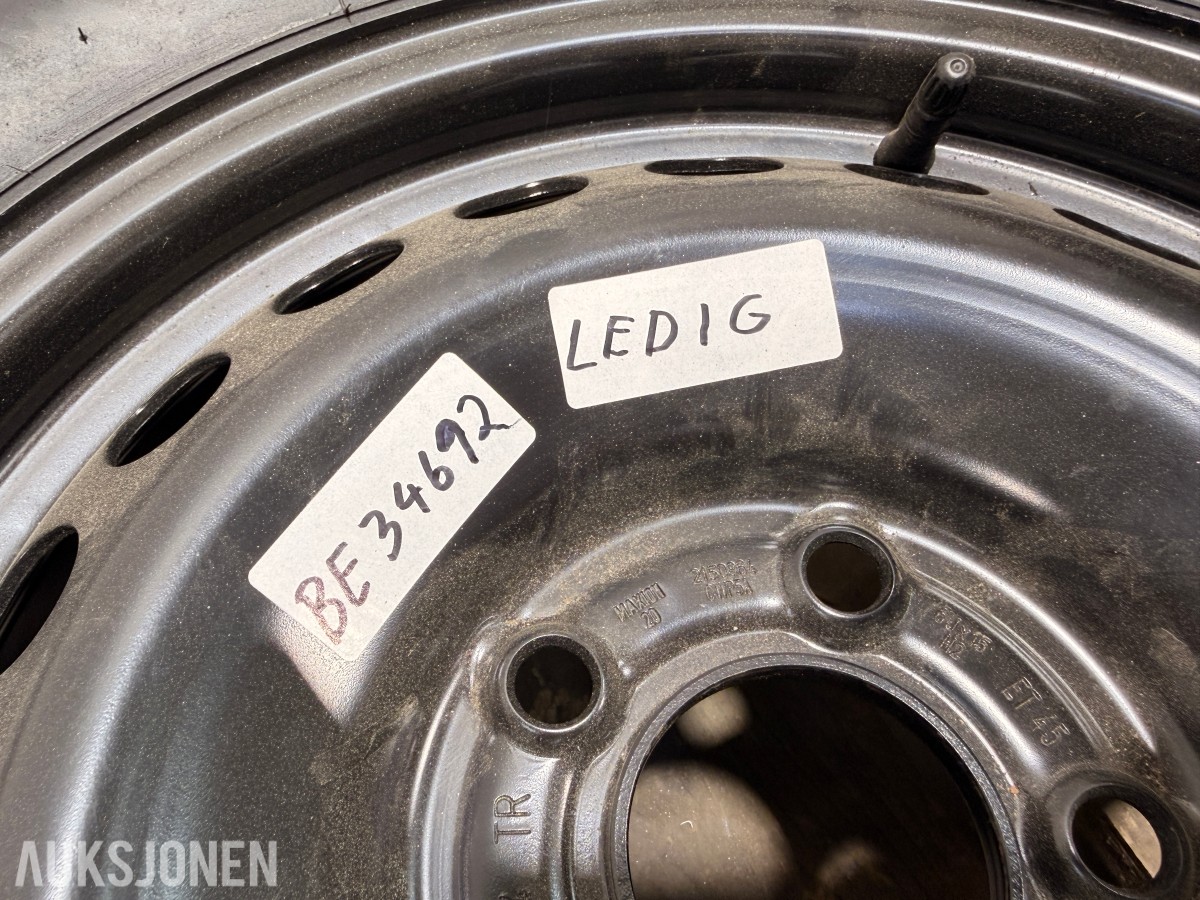 Felger med Hankook dekk, 195/65 R15