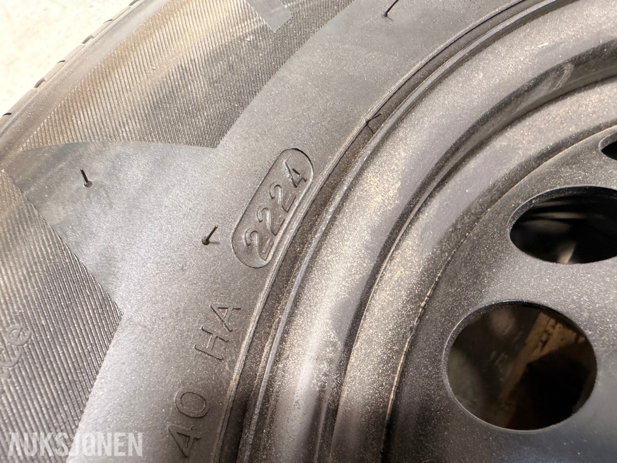 Felger med Hankook dekk, 195/65 R15