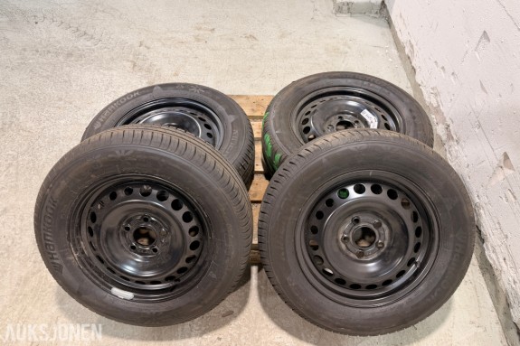 Felger med Hankook dekk, 195/65 R15