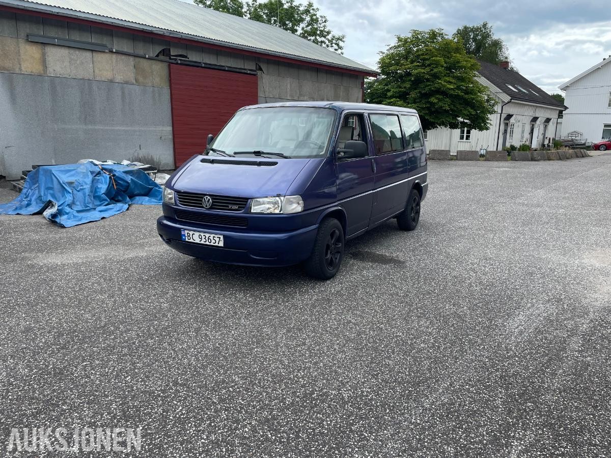 1996 Volkswagen Caravelle 2.5 TDI 102hk cruisekontroll hengerfeste skinn 7 seter