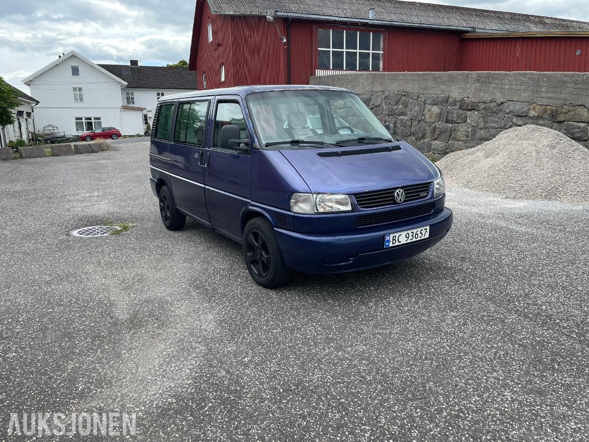 1996 Volkswagen Caravelle 2.5 TDI 102hk cruisekontroll hengerfeste skinn 7 seter