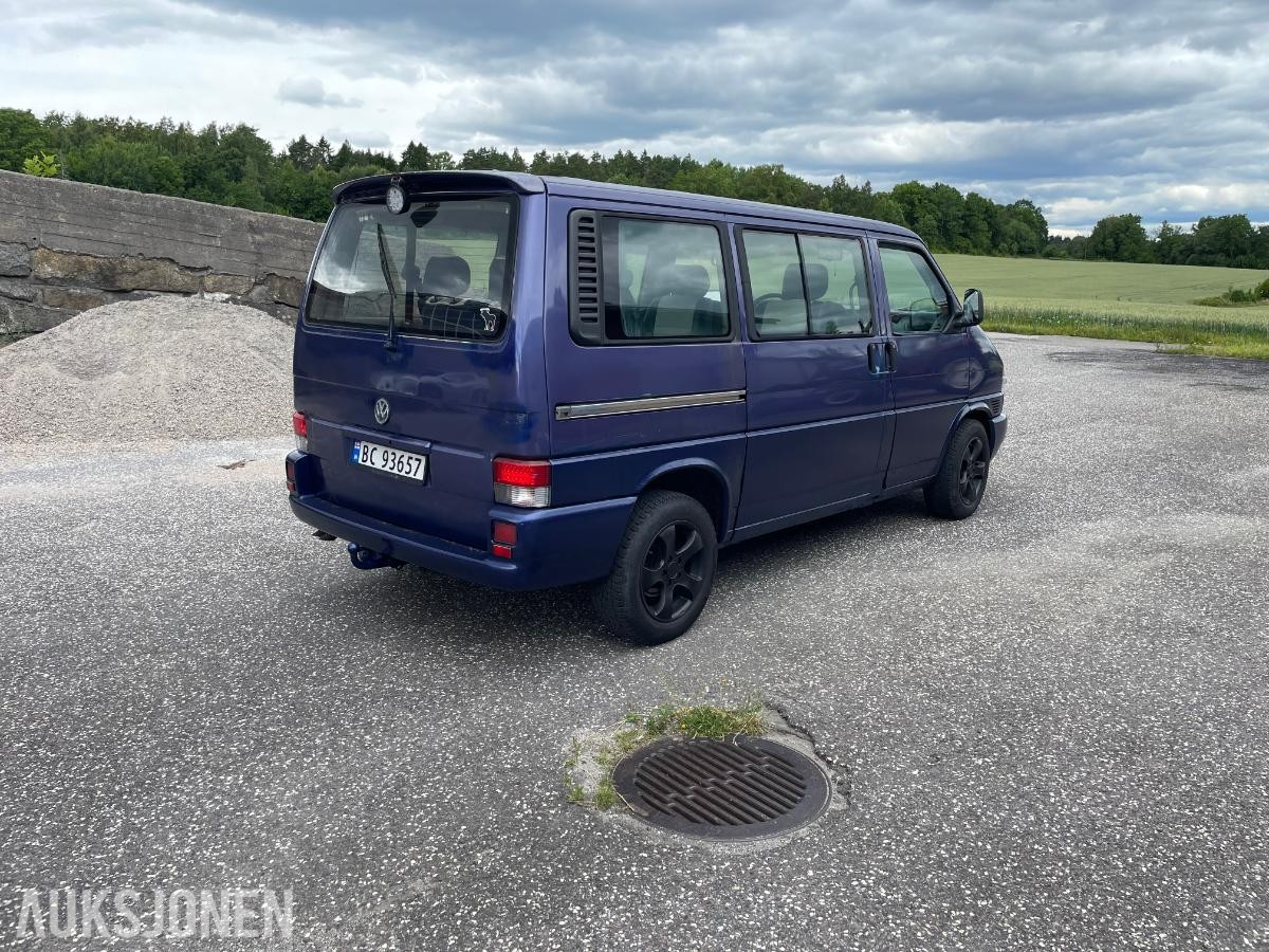 1996 Volkswagen Caravelle 2.5 TDI 102hk cruisekontroll hengerfeste skinn 7 seter