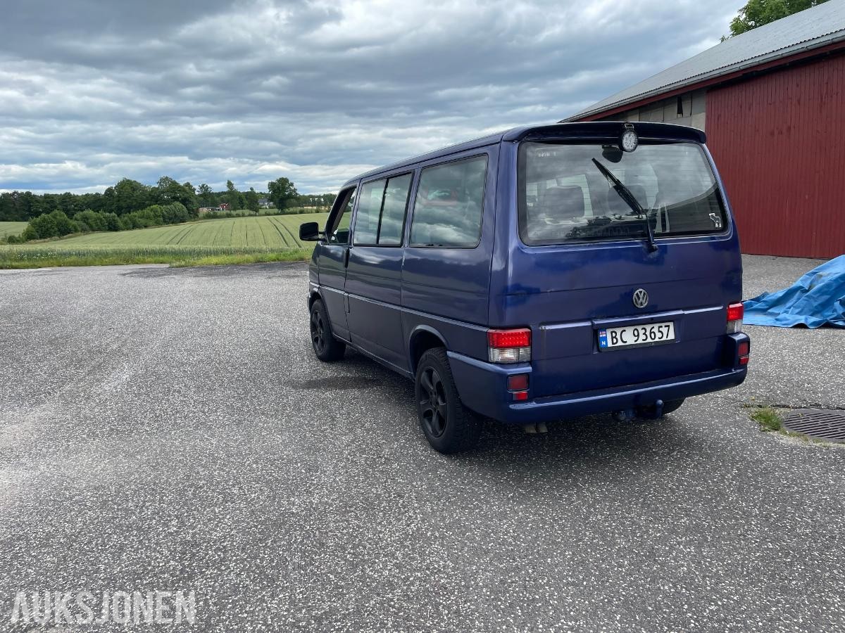 1996 Volkswagen Caravelle 2.5 TDI 102hk cruisekontroll hengerfeste skinn 7 seter