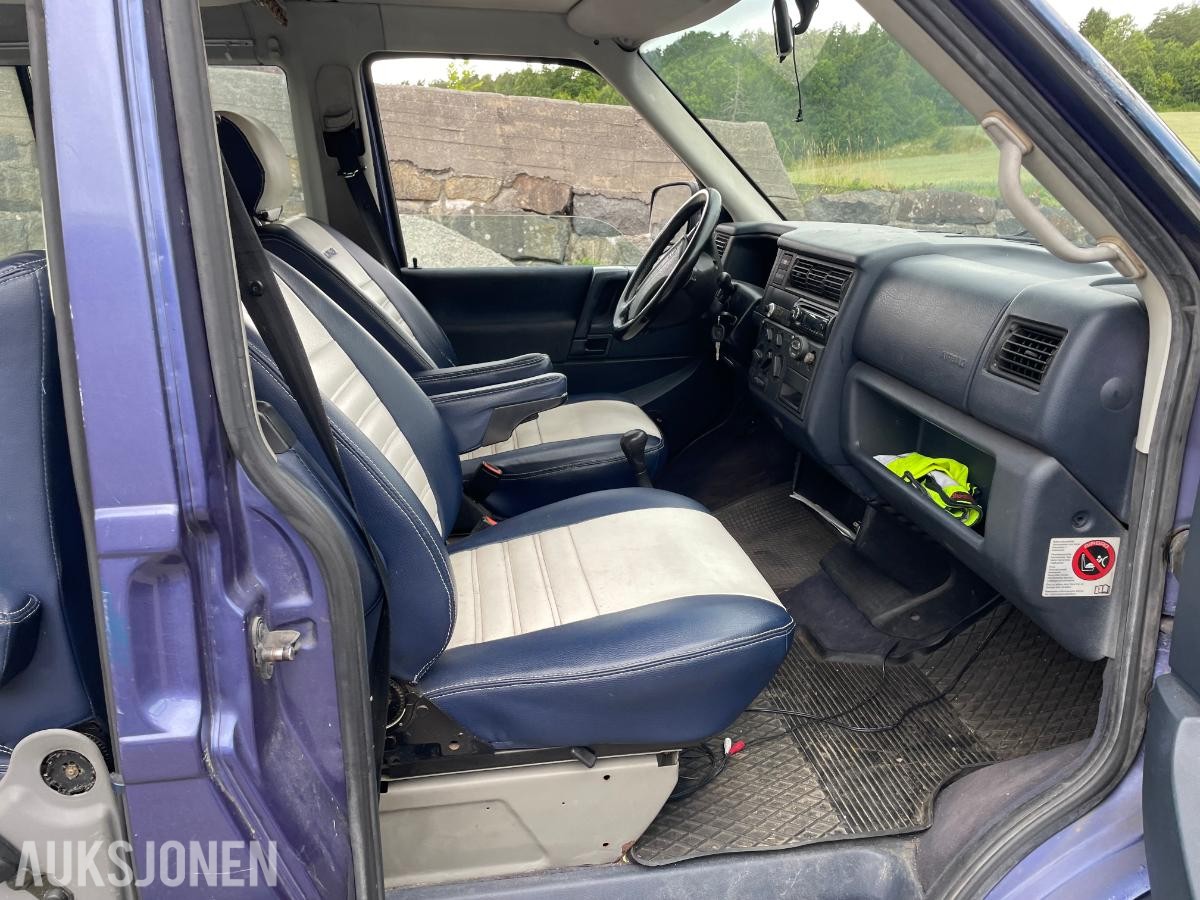 1996 Volkswagen Caravelle 2.5 TDI 102hk cruisekontroll hengerfeste skinn 7 seter
