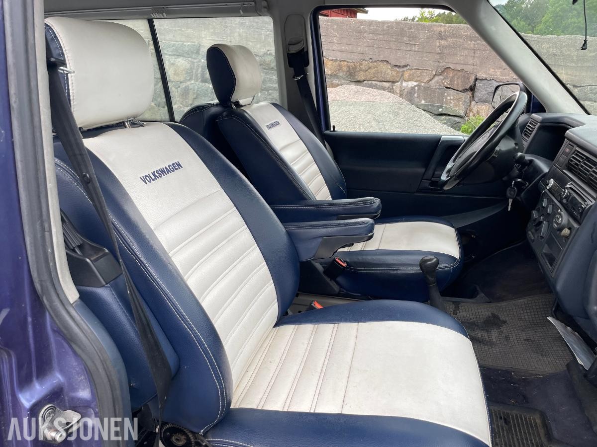 1996 Volkswagen Caravelle 2.5 TDI 102hk cruisekontroll hengerfeste skinn 7 seter