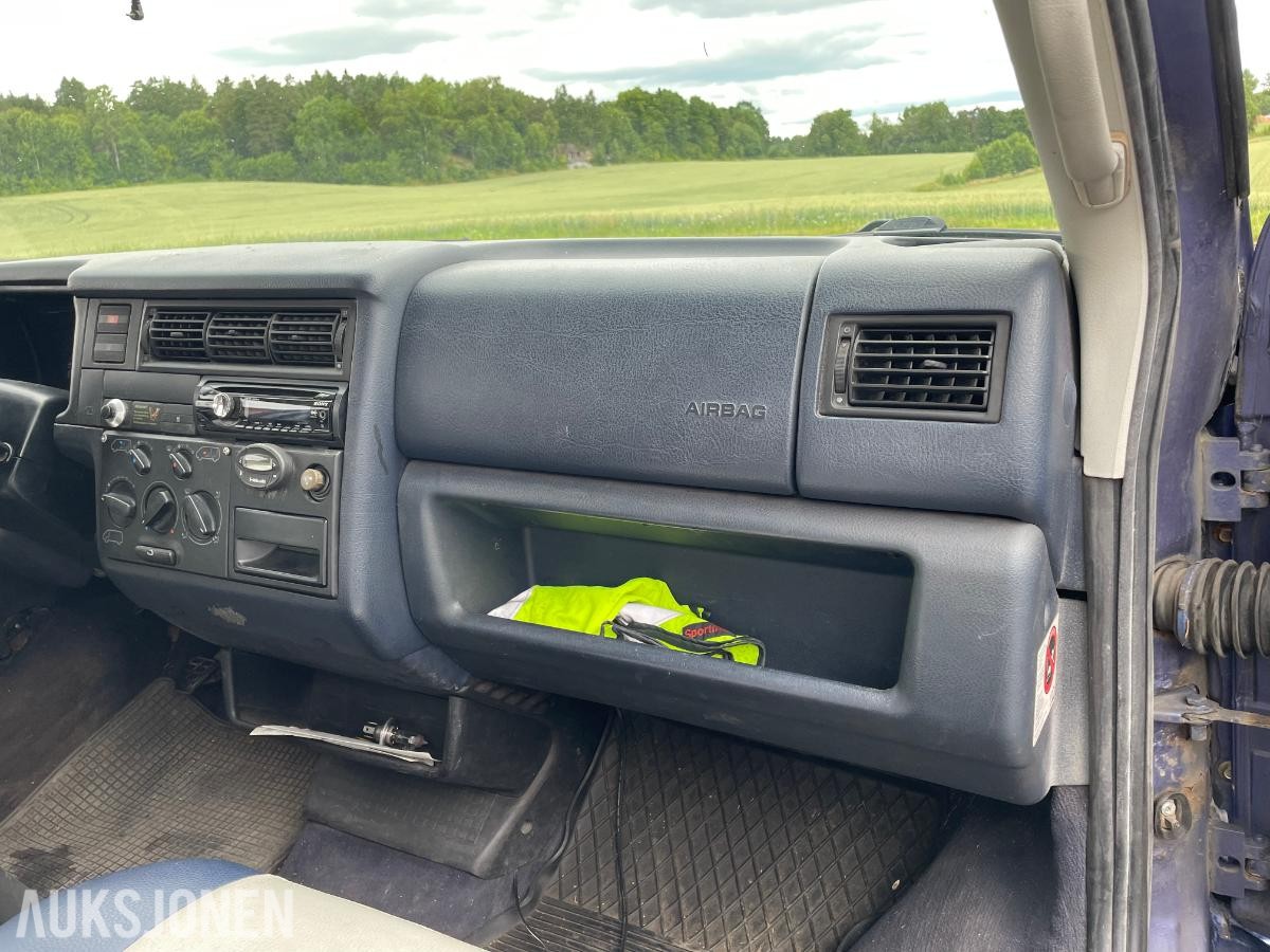 1996 Volkswagen Caravelle 2.5 TDI 102hk cruisekontroll hengerfeste skinn 7 seter