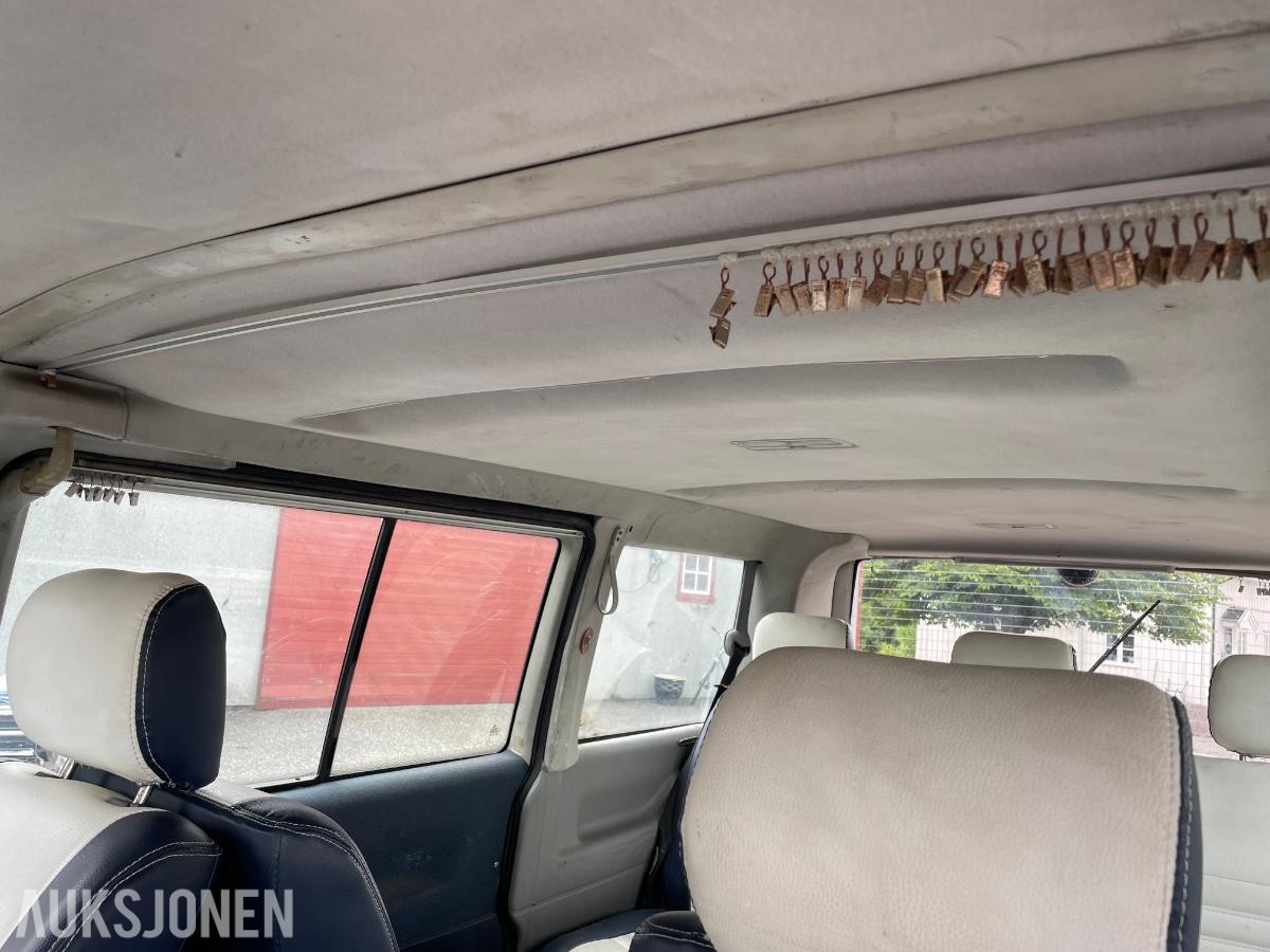 1996 Volkswagen Caravelle 2.5 TDI 102hk cruisekontroll hengerfeste skinn 7 seter