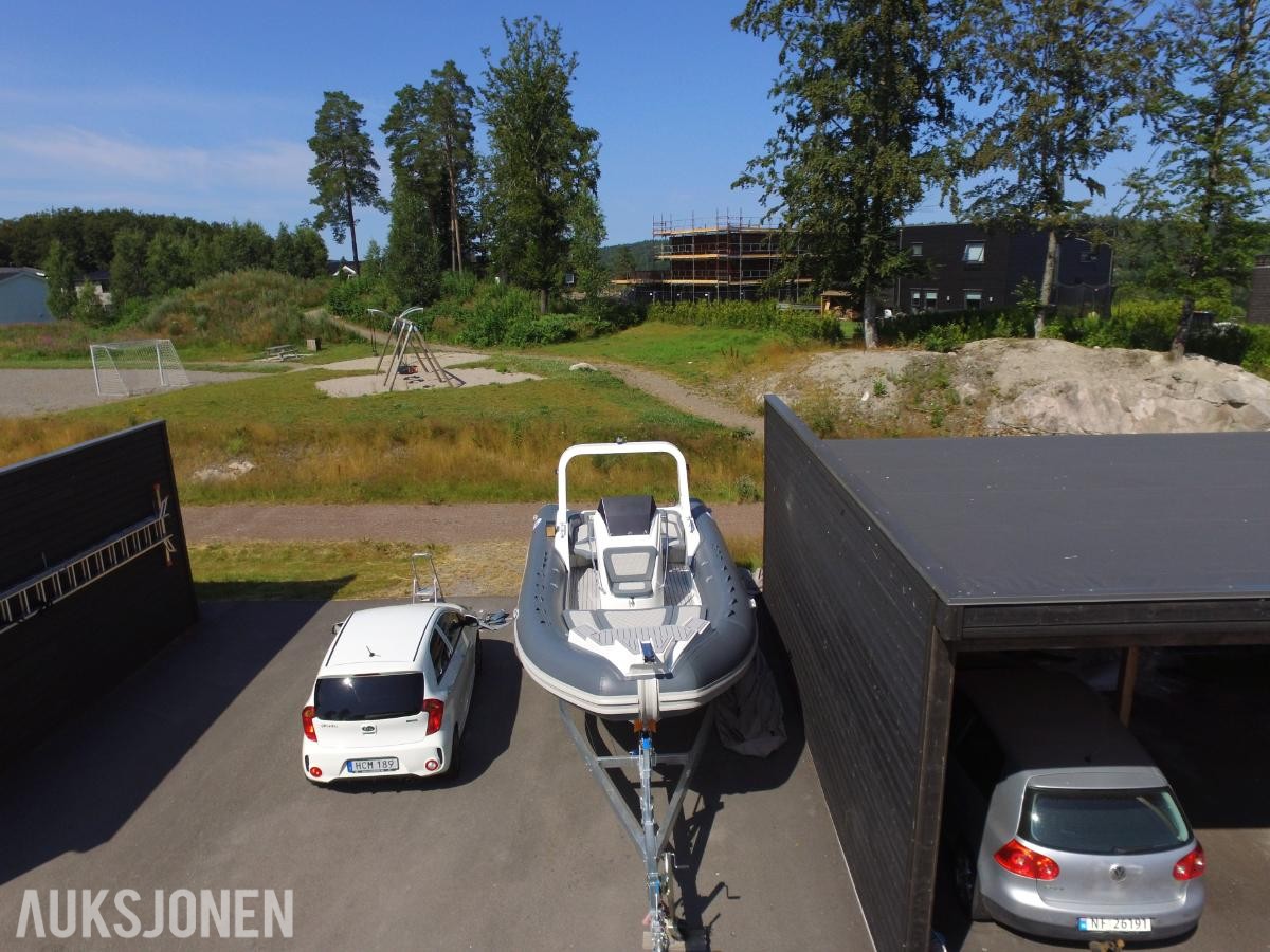 2026 NY - XL RIB båt 26 fot med mye utstyr