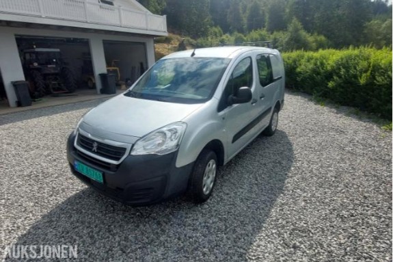 2017 Peugeot Partner 1.6 diesel 99hk 4X4 Cruisekontroll, hengerfeste, EU ok til 09.2027
