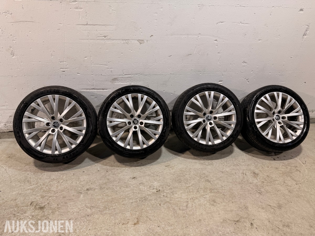 Hjulsett Skoda - 235/45 R18