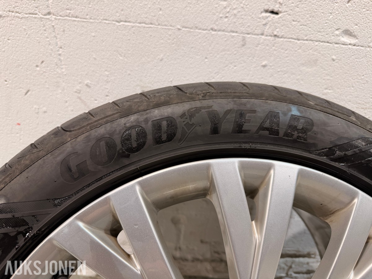 Hjulsett Skoda - 235/45 R18