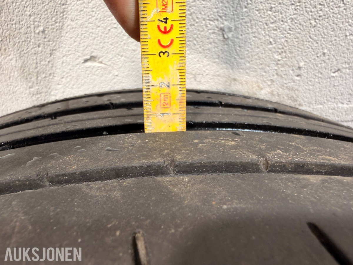Hjulsett Skoda - 235/45 R18