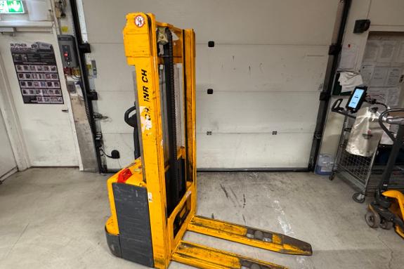 2008 Jungheinrich EJC112 pallestabler med 1200 kg løftekapasitet og 2900 mm løftehøyde