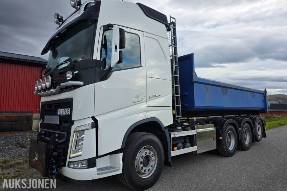2019 VOLVO FH540 8x4 TRIDEM KROKLØFTER - LAV KILOMETER - JOAB PÅBYGG - BRØYTERIGGET