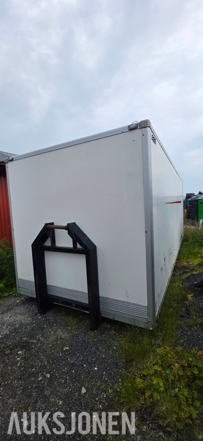 Krokflak med skap – 2 sidedører og doble bakdører