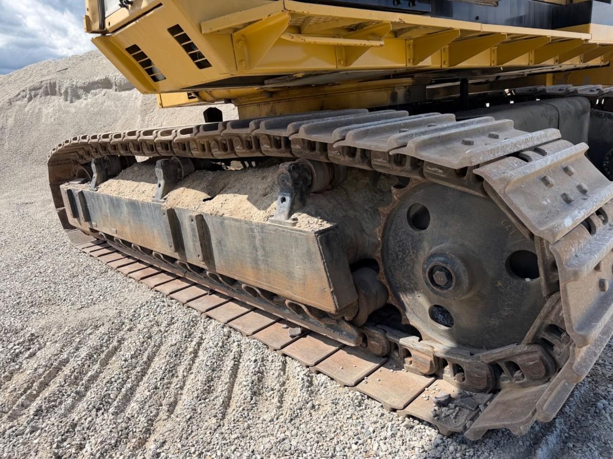 1993 mod. Cat 245 D gravemaskin på 71 tonn m/tannskuff. Sertifisert