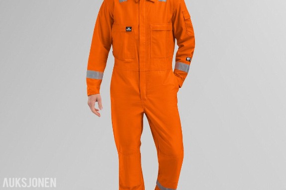 168 stk Univern Coverall orange str 64