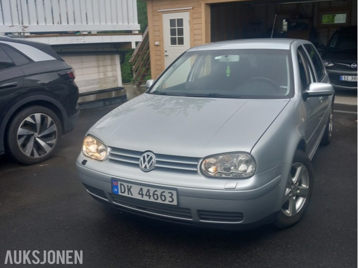 2003 Volkswagen Golf 1.6 bensin 102hk Automat EU ok til 03.2028
