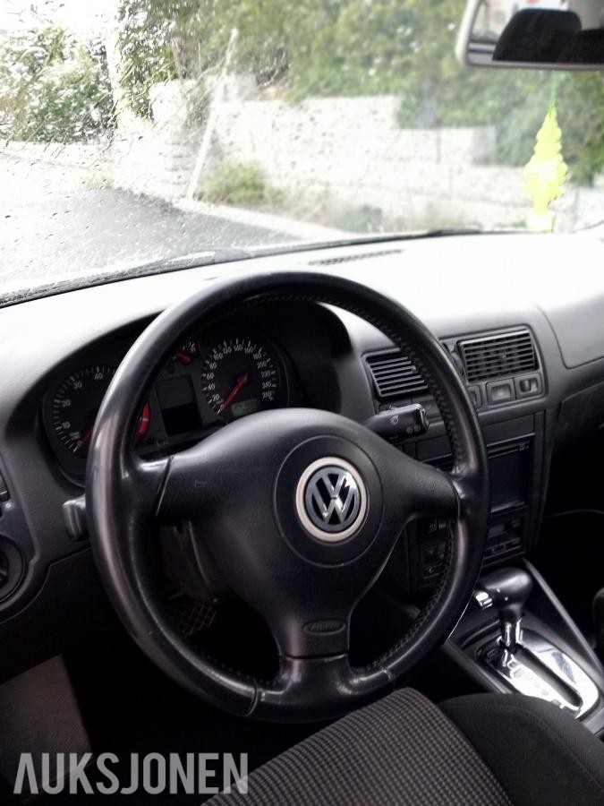 2003 Volkswagen Golf 1.6 bensin 102hk Automat EU ok til 03.2028