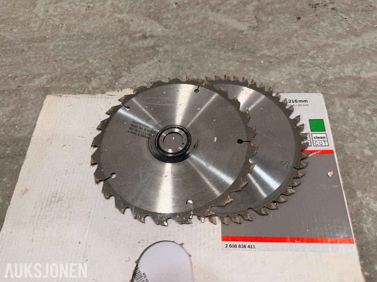 DeWalt DW745 bordsag med DE7400 arbeidsstativ og sagblader