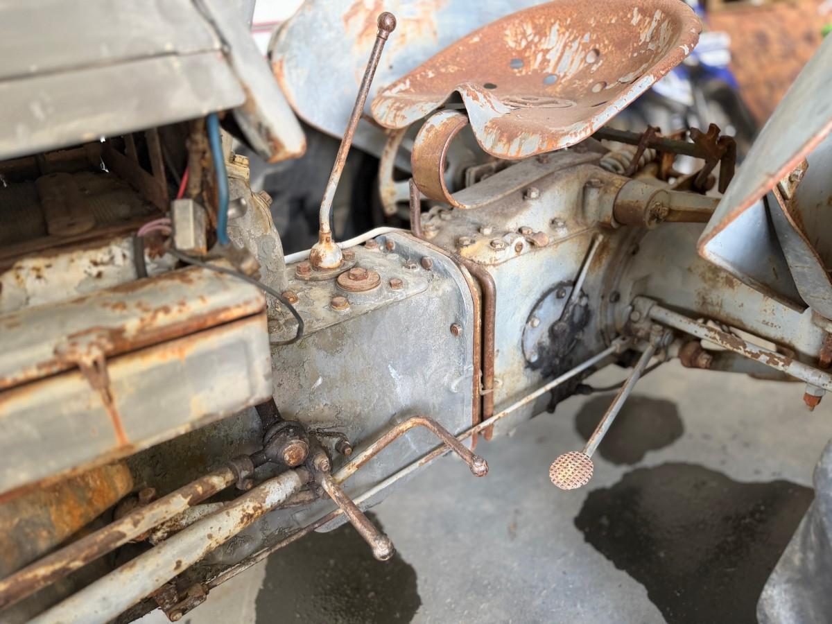 1952 GRÅTASS TEA 20 - VETERANTRAKTOR - RENOVERINGSOBJEKT