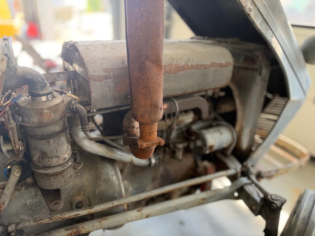 1952 GRÅTASS TEA 20 - VETERANTRAKTOR - RENOVERINGSOBJEKT