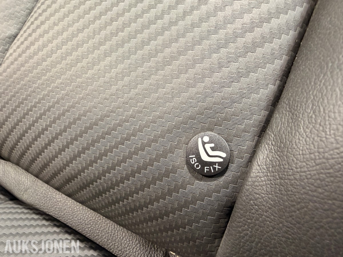 Isuzu D-Max 2018 baksete med Isofix