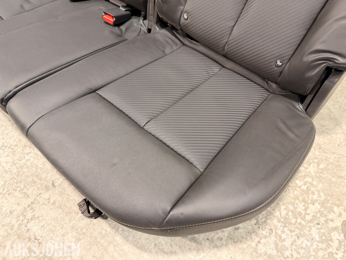 Isuzu D-Max 2018 baksete med Isofix