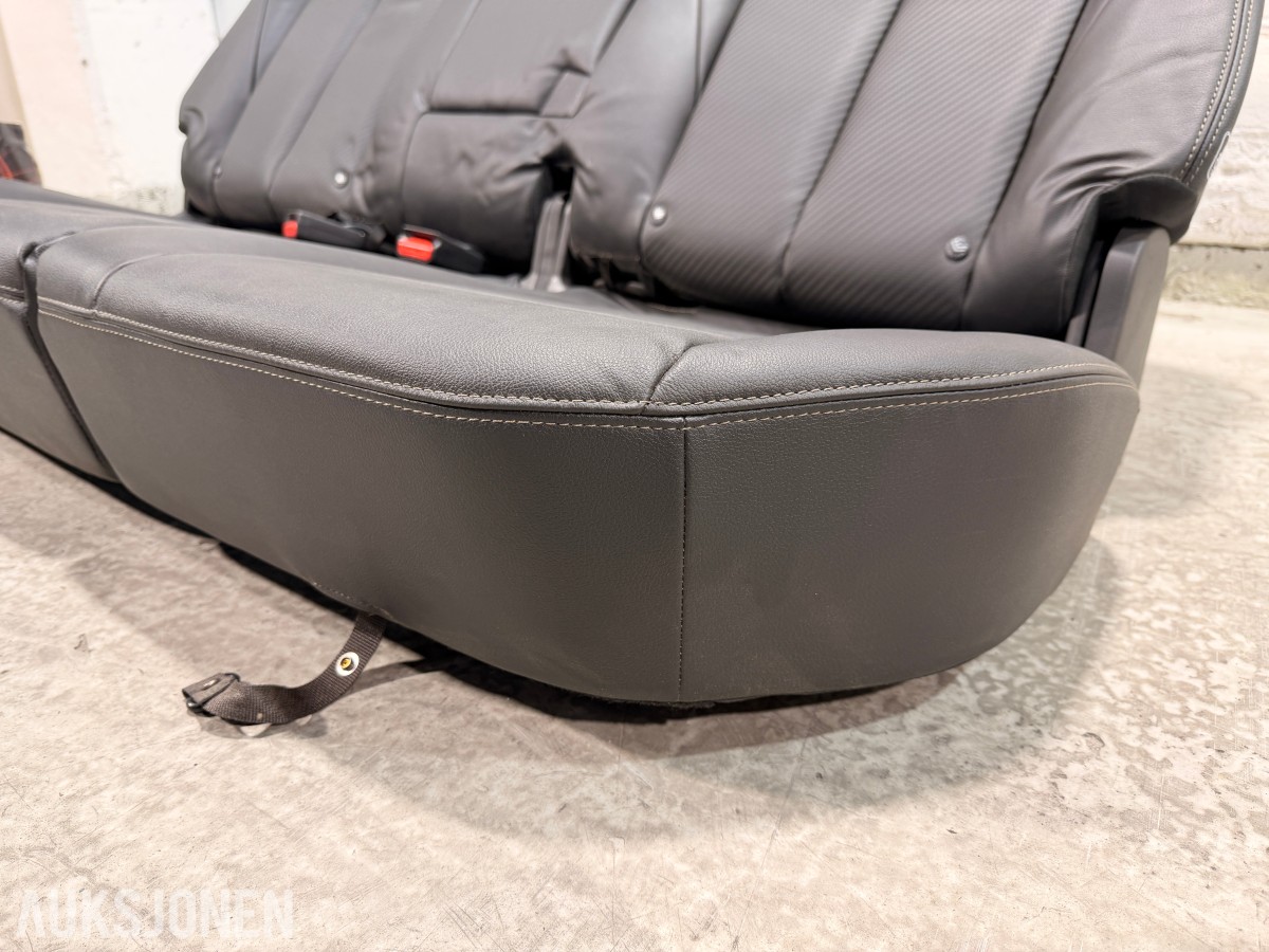 Isuzu D-Max 2018 baksete med Isofix