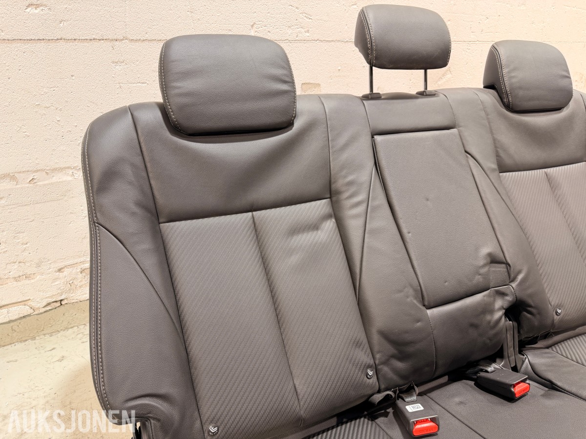 Isuzu D-Max 2018 baksete med Isofix