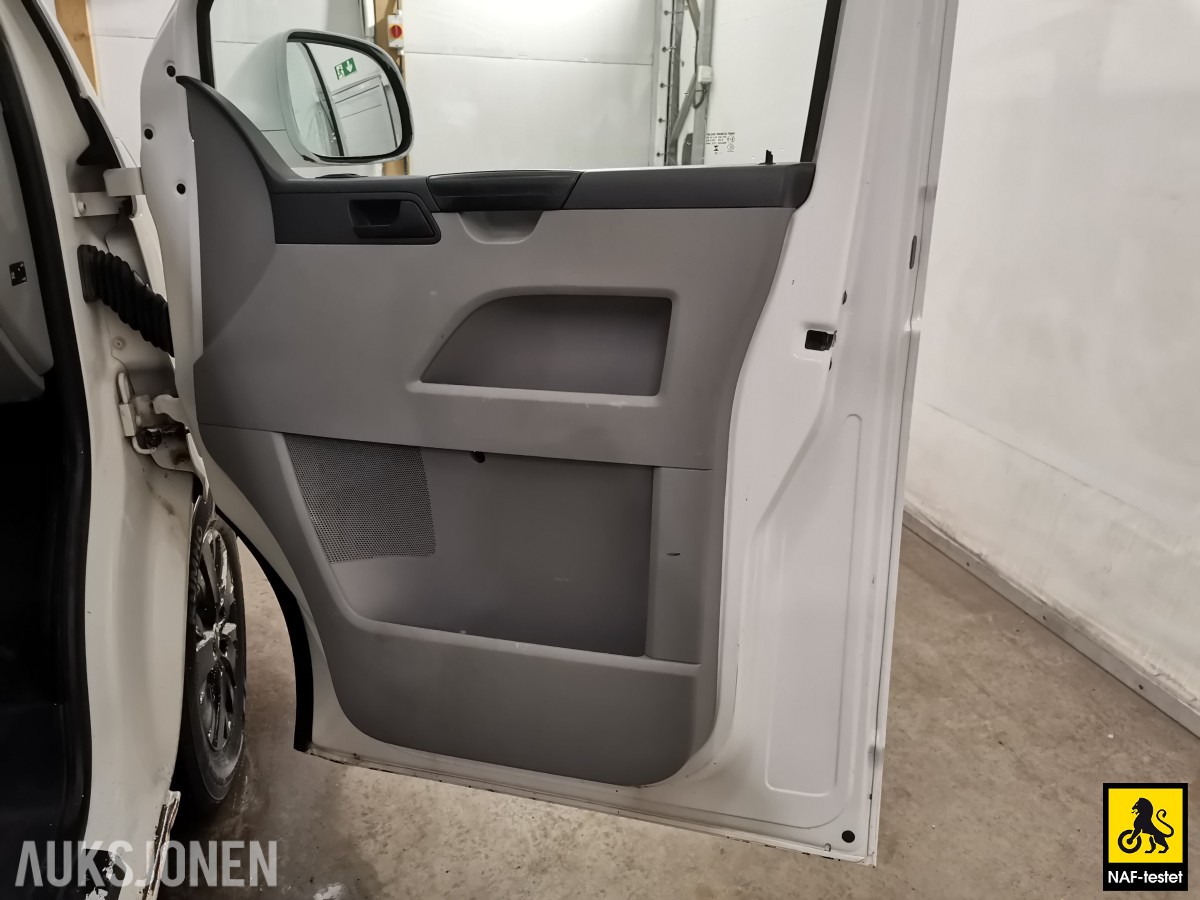 2014 Volkswagen TRANSPORTER *UTEN MINSTEPRIS* 2.0 TDI HENGERFESTE CRUISE