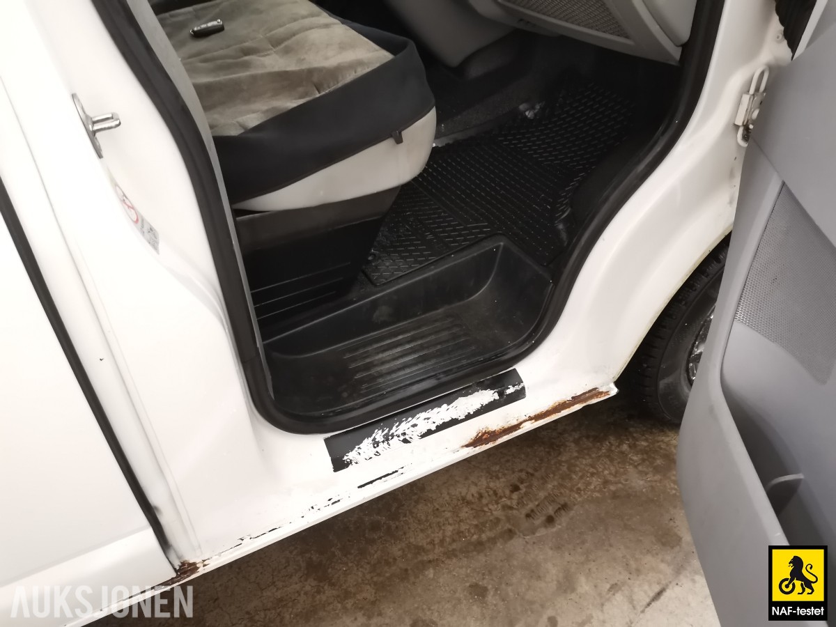 2014 Volkswagen TRANSPORTER *UTEN MINSTEPRIS* 2.0 TDI HENGERFESTE CRUISE