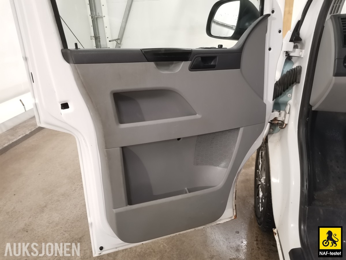 2014 Volkswagen TRANSPORTER *UTEN MINSTEPRIS* 2.0 TDI HENGERFESTE CRUISE