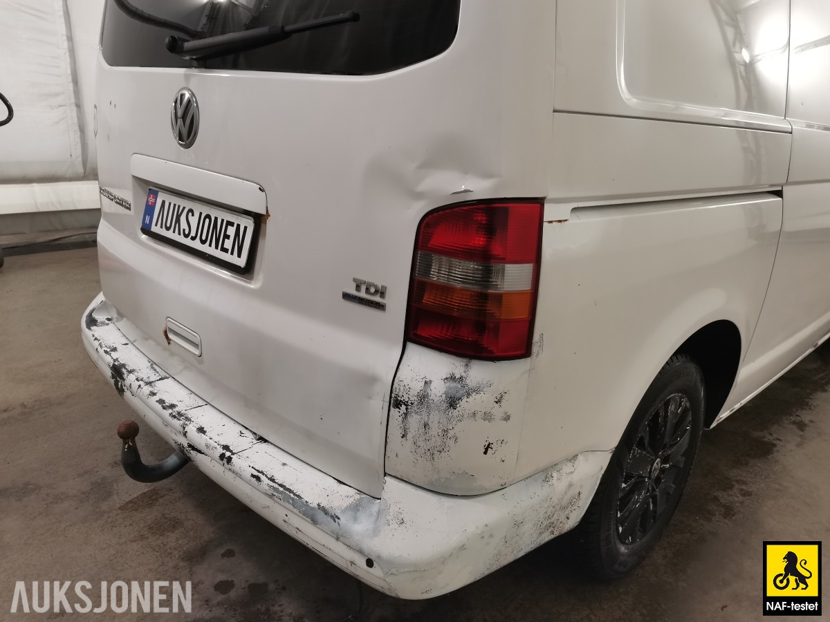 2014 Volkswagen TRANSPORTER *UTEN MINSTEPRIS* 2.0 TDI HENGERFESTE CRUISE