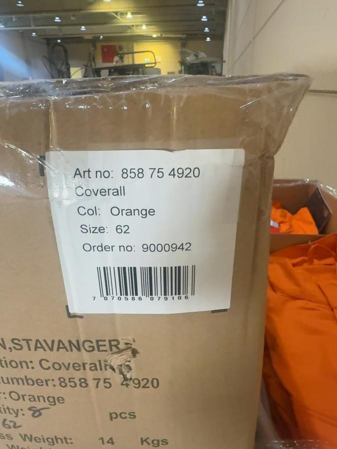 104 stk Univern Coverall orange str 44/52/62/64
