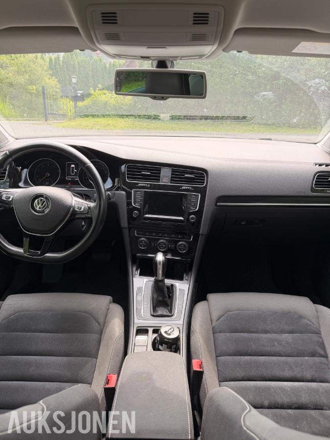 2015 Volkswagen Golf 1.2 bensin 105hk Automat, Cruisekontroll, Hengerfeste