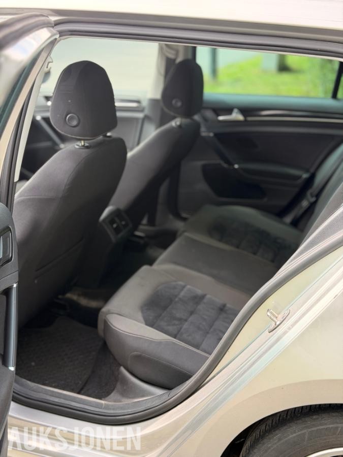 2015 Volkswagen Golf 1.2 bensin 105hk Automat, Cruisekontroll, Hengerfeste