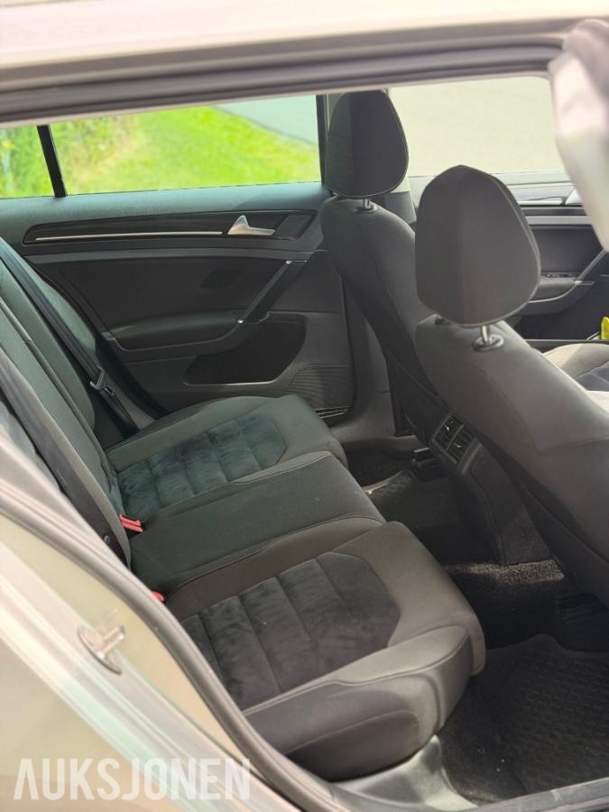2015 Volkswagen Golf 1.2 bensin 105hk Automat, Cruisekontroll, Hengerfeste