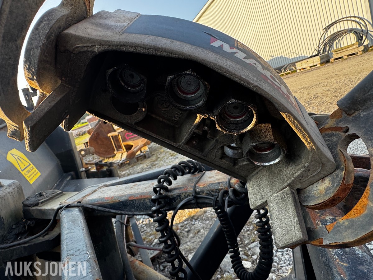 Steinsland hydraulisk V-plog – komplett med hurtigfeste og MACH-styring