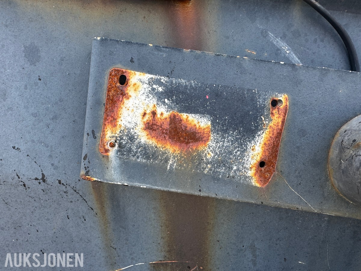 Steinsland hydraulisk V-plog – komplett med hurtigfeste og MACH-styring