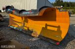Steinsland hydraulisk V-plog – komplett med hurtigfeste og MACH-styring