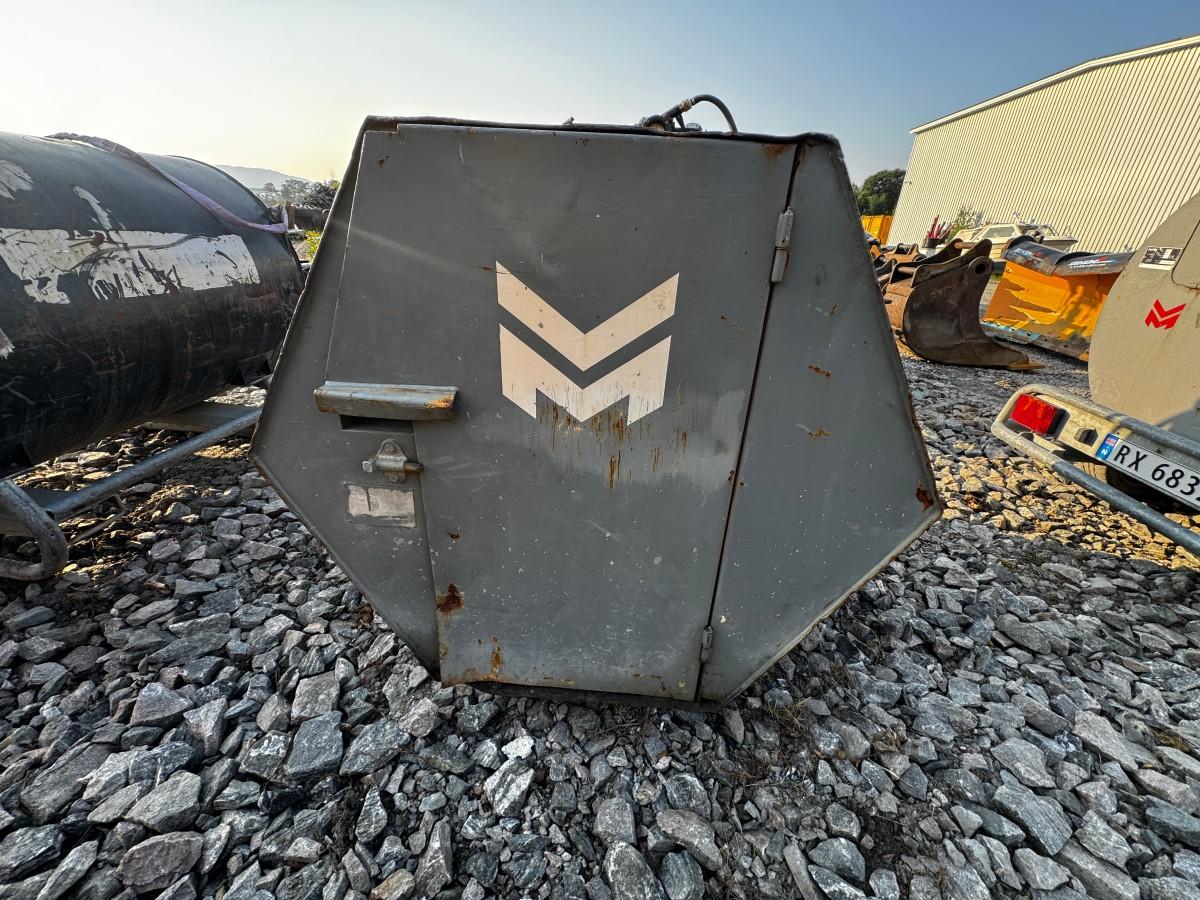 Mobil dieseltank/drivstofftank med elektrisk pumpe