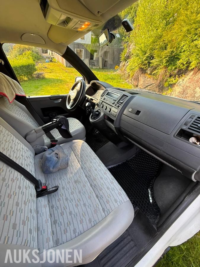2012 Volkswagen Transporter T5 2.0D 102hk 2x Skyvedører Hengerfeste