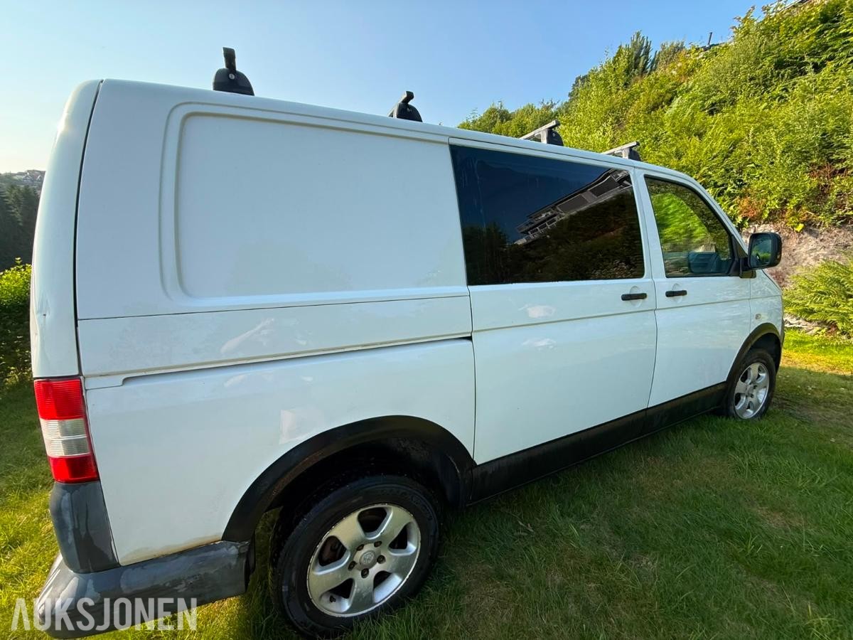 2012 Volkswagen Transporter T5 2.0D 102hk 2x Skyvedører Hengerfeste