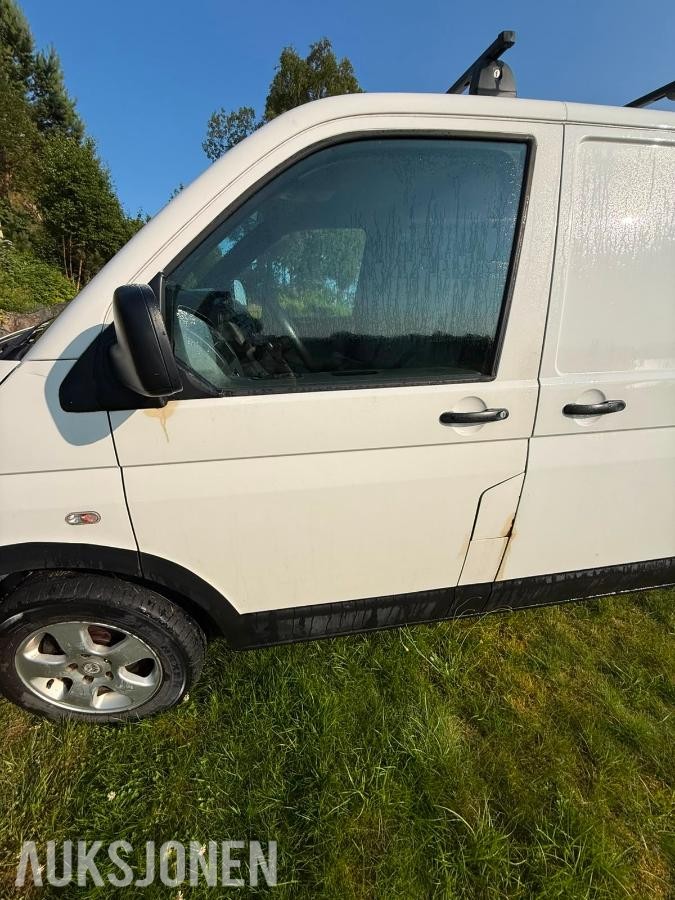 2012 Volkswagen Transporter T5 2.0D 102hk 2x Skyvedører Hengerfeste