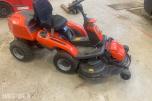 2024 Husqvarna R 216T AWD Rider med Combi 103 klippeaggregat