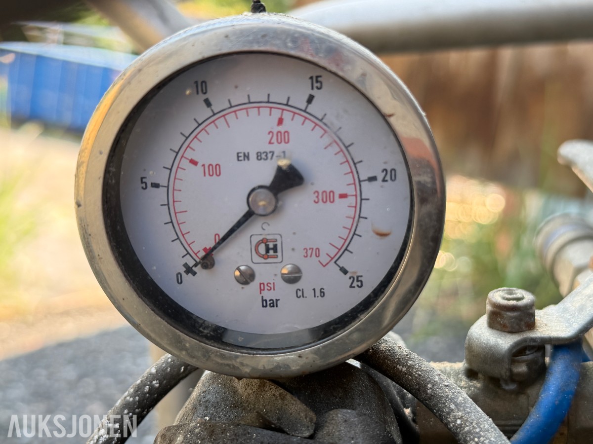 HONDA BENSINDREVET TRYKKTESTER MED INTERPUMP W70